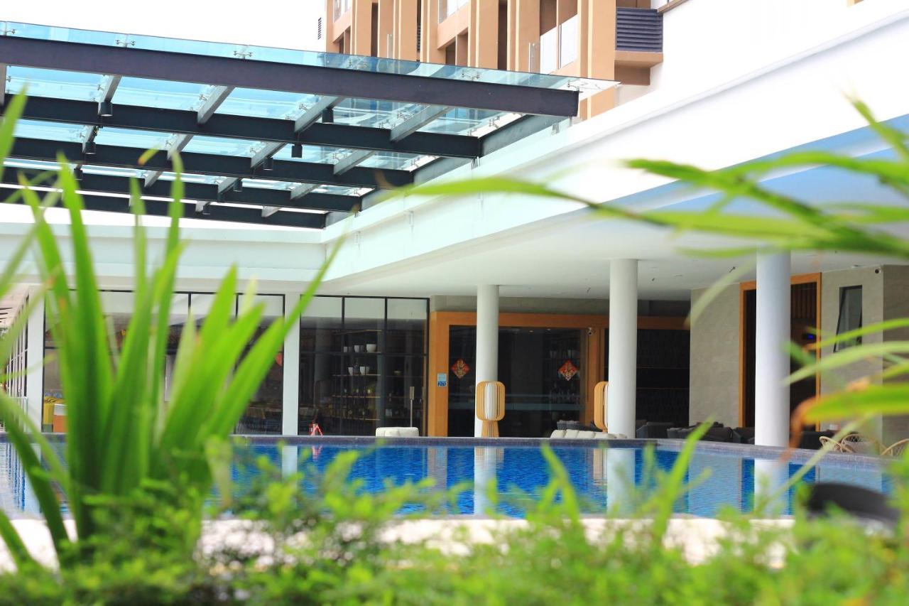 Amverton Cove Golf & Island Resort Banting  Exterior foto